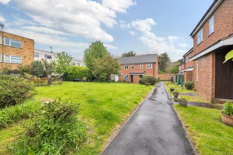 15 Taylors Close, Sidcup, DA14 6TL