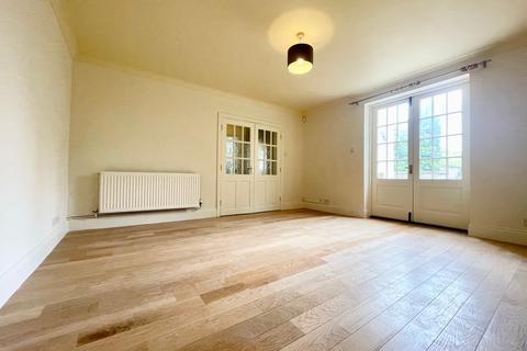 4 bedroom apartment to rent, Clarence Road, Cheltenham GL52