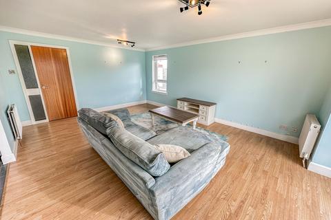 2 bedroom flat to rent, Shaftesbury Road, Dundee, DD2
