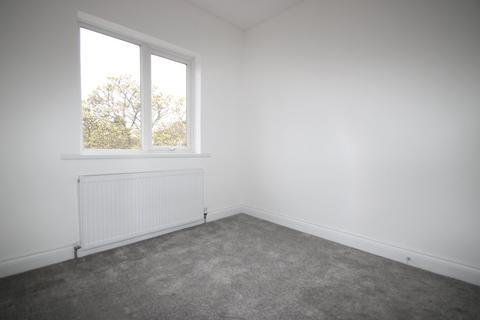 2 bedroom flat to rent, Renters Avenue, Hendon, London, NW4