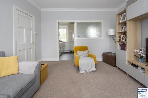 2 bedroom flat for sale, Lennox Crescent, Kilmarnock, KA1