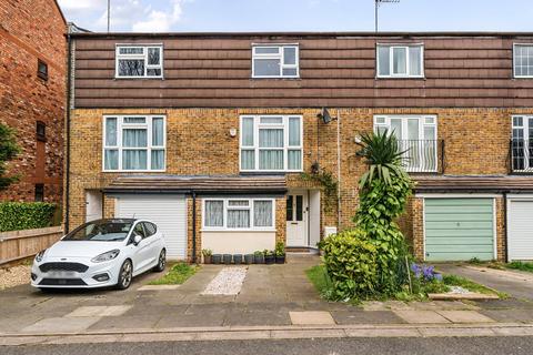 4 bedroom terraced house for sale, Closemead Close, Northwood, Middlesex
