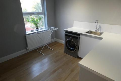 4 bedroom property to rent, Erdington, Birmingham B24