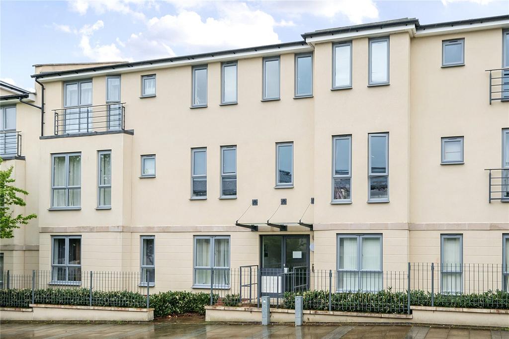 Springhead Parkway, Northfleet, Kent... 2 bed apartment for sale £275,000
