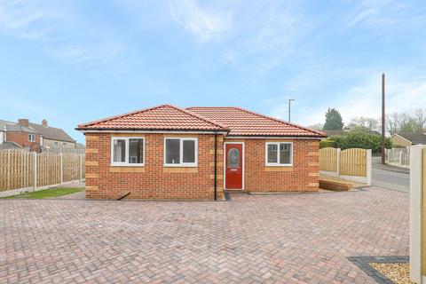 2 bedroom detached bungalow for sale, Windmill Close, Chesterfield S44