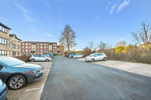 2 bedroom flat for sale, Watford,  Northwood,  WD18