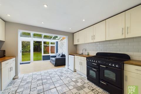 3 bedroom terraced house for sale, Norreys Avenue, Wokingham, Berkshire, RG40
