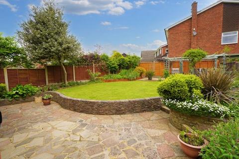 4 bedroom detached house for sale, Meadowcroft, Stansted CM24