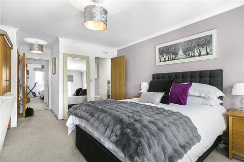 3 bedroom terraced house for sale, Wraysbury Gardens, Staines-upon-Thames, Surrey, TW18