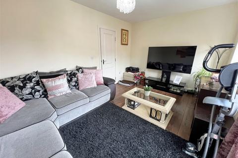 3 bedroom townhouse for sale, Coxwold Close, Hamilton, Leicester, LE5 1BW