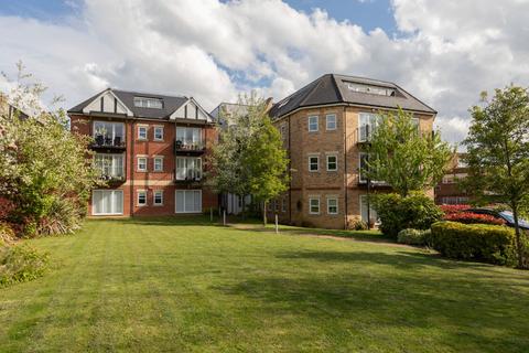 1 bedroom apartment for sale, Monroe House, Church Hill. Loughton