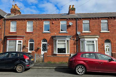 2 bedroom terraced house for sale, Rosebery Avenue, Scarborough