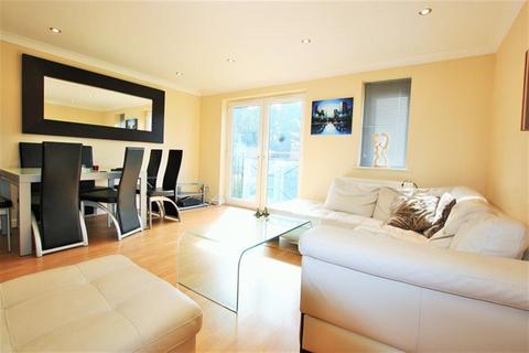 2 bedroom flat to rent, Grenville Place, Mill Hill, NW7