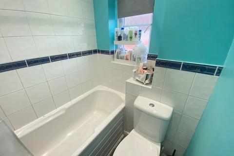 26 Calcutt Way, Shirley, Solihull, B90 1RS