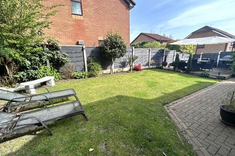 4 bedroom detached house for sale, Lowcroft Crescent, Oldham OL9