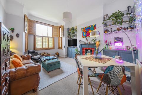 1 bedroom flat to rent, Granville Park London SE13