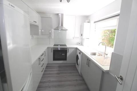 2 bedroom flat for sale, Cedar Court, High Wycombe HP13