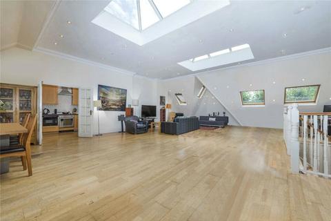 4 bedroom apartment to rent, Compayne Gardens, West Hampstead, London, NW6
