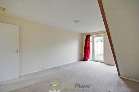 2 bedroom terraced house to rent, Hazel Close, Longlevens, Gloucester, GL2 0