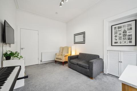 1 bedroom flat for sale, Niddrie Road, Flat 2/1, Queens Park, Glasgow, G42 8NR