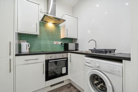2/1, 62 Niddrie Road, Glasgow, G42 8NR