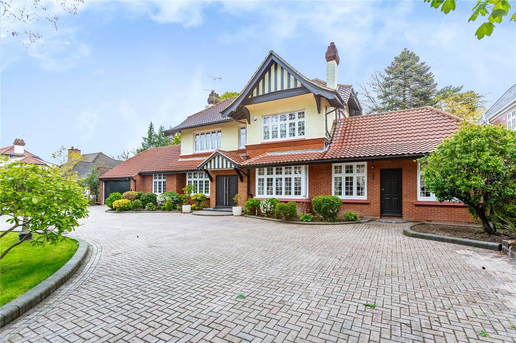 Parkstone Avenue, Emerson Park, RM11 5 bed detached house for sale £