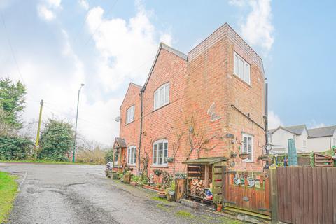 2 bedroom cottage for sale, Warwick Road, Chadwick End, B93