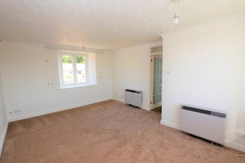 2 bedroom flat to rent, 23 Castle Hill Court, Bodmin, PL31 2LE