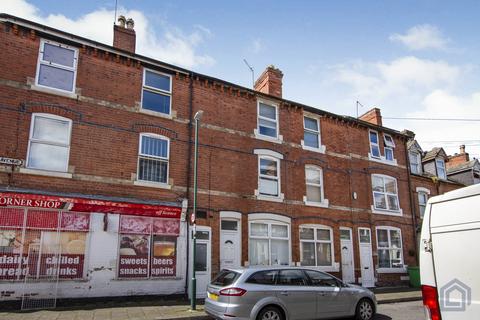 4 bedroom terraced house for sale, Myrtle Avenue, Nottingham NG7