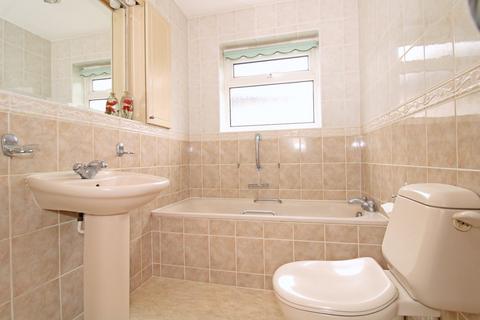 43 Malmains Way, Beckenham, BR3 6SB