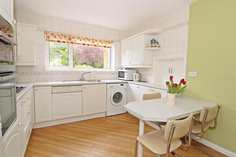 43 Malmains Way, Beckenham, BR3 6SB