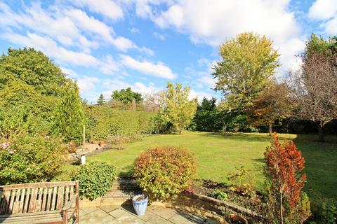 43 Malmains Way, Beckenham, BR3 6SB