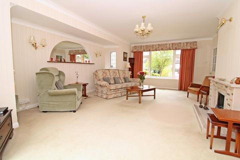 43 Malmains Way, Beckenham, BR3 6SB
