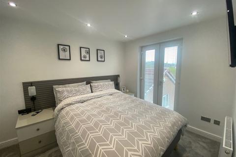 1 Ferguson Way, Oldham, OL4 2SX
