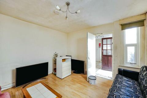 3 bedroom semi-detached house for sale, High Wycombe HP13