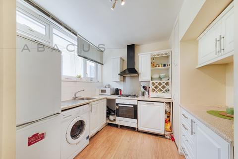 3 bedroom flat to rent, Freeling House, London NW8