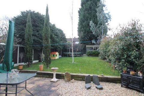 62 Field Lane, Frimley, Camberley, GU16 8JZ