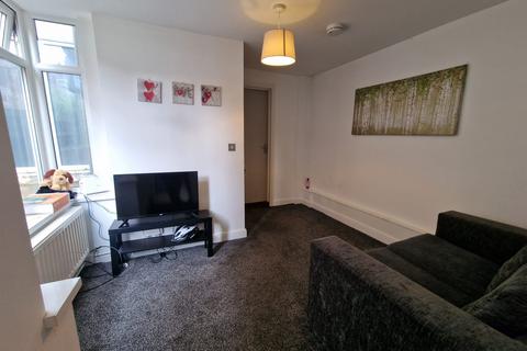 1 bedroom in a house share to rent, St Matthew Street,  Hull, HU3