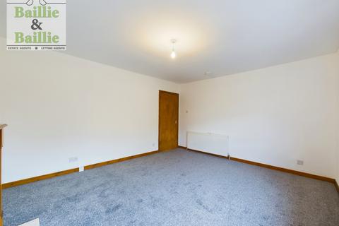 3 bedroom flat to rent, 6 Ann Street, Flat 3/2, Greenock, PA15 4RQ