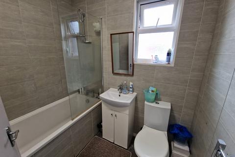 1 bedroom in a house share to rent, St Matthew Street,  Hull, HU3