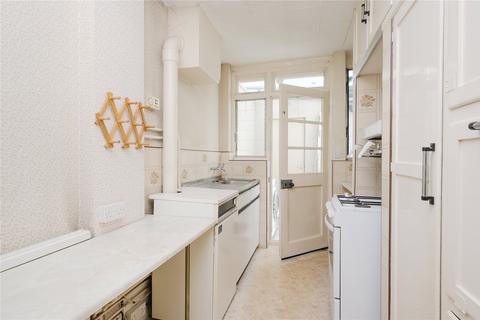 85 Cardinal Avenue, Kingston Upon Thames, KT2 5RZ