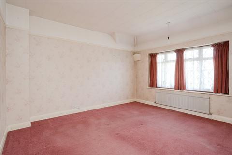 85 Cardinal Avenue, Kingston Upon Thames, KT2 5RZ