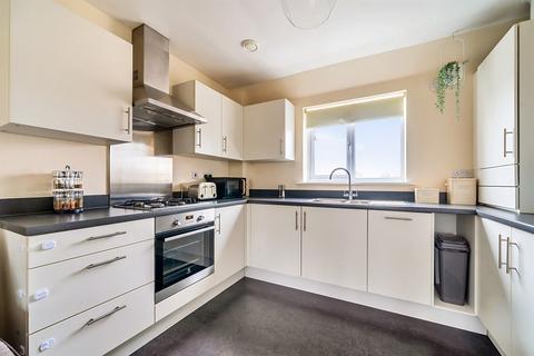 2 bedroom flat to rent, Oddstones, Codmore Hill, Pulborough, RH20