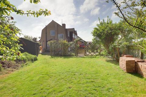 64 Chiltern Road, Caversham, Reading, RG4 5JB