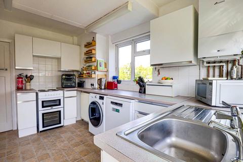 64 Chiltern Road, Caversham, Reading, RG4 5JB