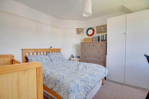 64 Chiltern Road, Caversham, Reading, RG4 5JB