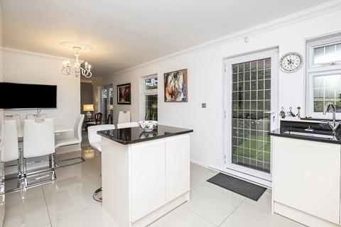 4 bedroom detached house for sale, Stanley Place, Ongar, CM5