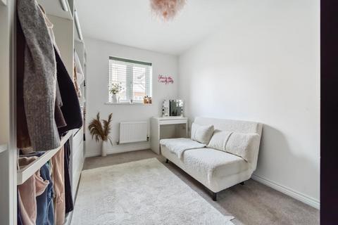 2 bedroom maisonette for sale, Aylesbury,  Buckinghamshire,  HP18
