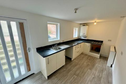 2 bedroom semi-detached house to rent, Hargreave Terrace, Darlington DL1