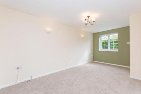 2 bedroom end of terrace house to rent, Fettiplace Close, Abingdon OX13